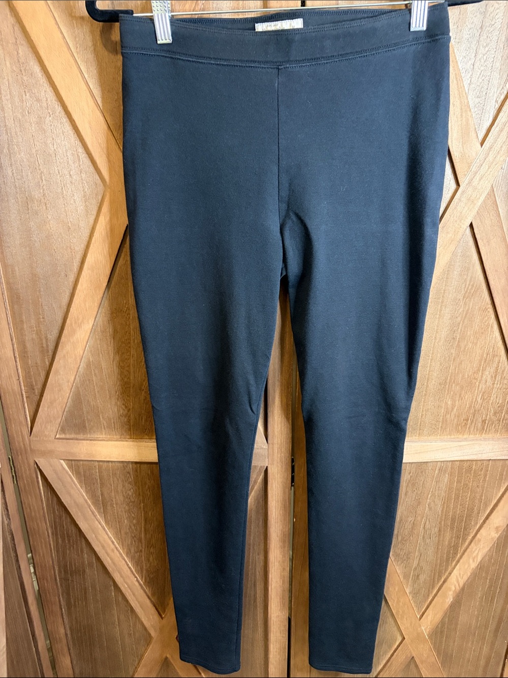 ABERCROMBIE & FITCH Black High Rise Ponte Leggings SIZE MEDIUM
